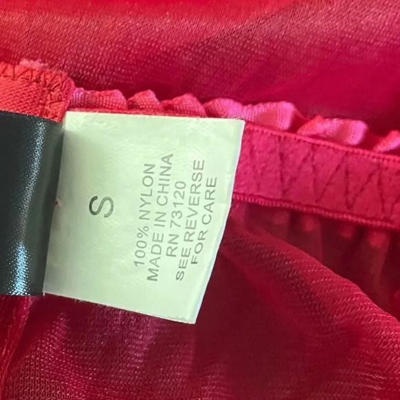 Frederick red babydoll w/ side slit - Picture 4 of 13